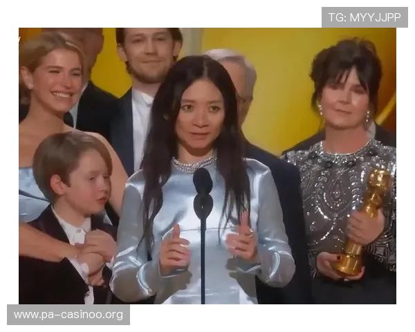 金球奖得主一夜涨粉百万背后真相竟因全场意外举动引爆热议瞬间全网关注